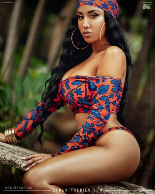Leila Grey miss leilagrey Amazon Girl Jose Guerra 005682a86a814fbd9cf1f