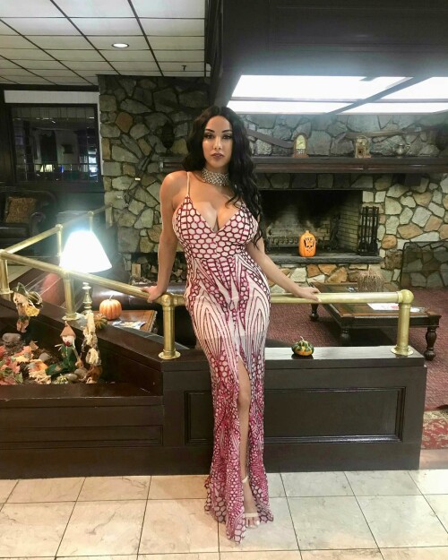 Leila Grey miss leilagrey Amazon Girl Jose Guerra 87012356e0add71832d36