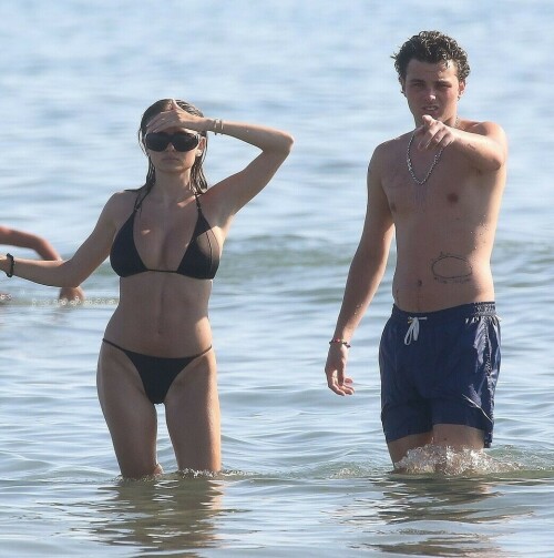 Leni Klum 12K1fbd4fdc886e6f7f