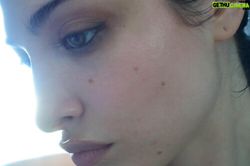 Lera Abova 30 AXTSFt2732f90b39f2e9e21726