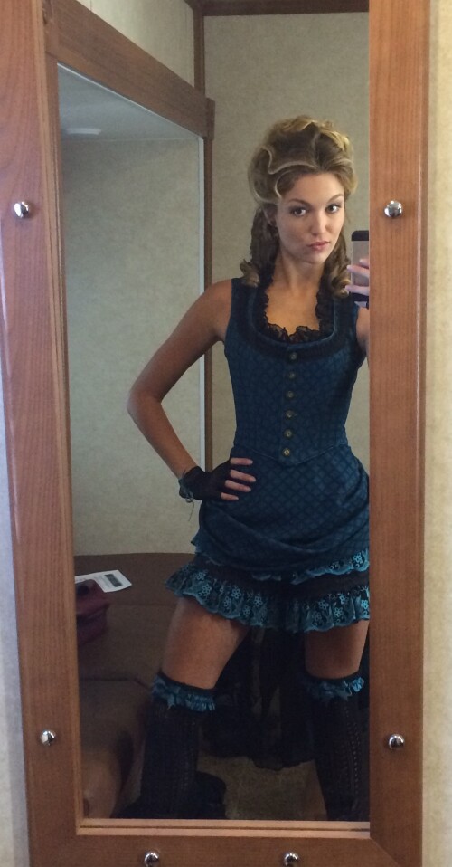 Lili Simmons 2 addca3aee7829908