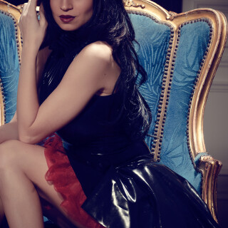 Lilly_FrillyBlackDress_0095e9b6837ac6898ff