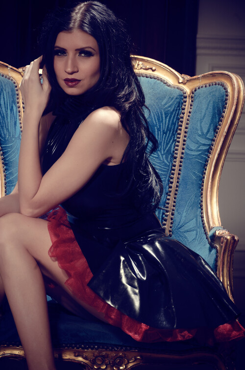 Lilly FrillyBlackDress 009