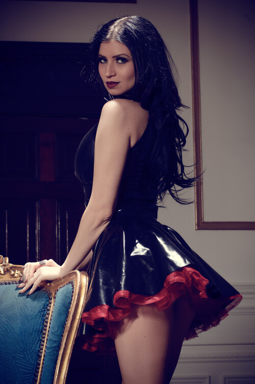 Lilly FrillyBlackDress 021