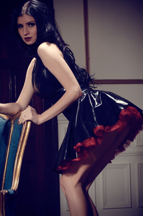 Lilly FrillyBlackDress 022