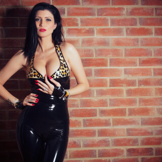 Lilly_LeopardPrintCatsuit_070ccab6e0d1851c799