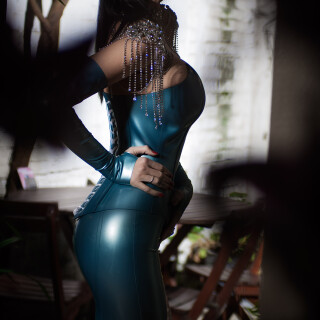 Lilly_LongBlueDress_0298d0d88e663c5b821