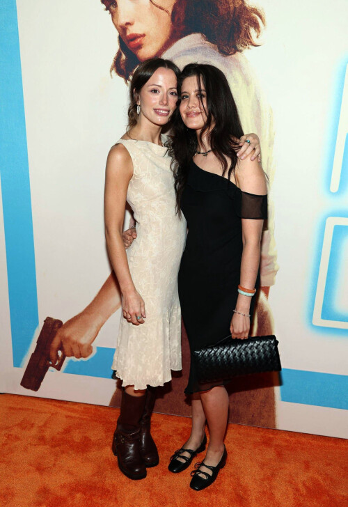 Lily Mo sheen 260f626270c841ca0