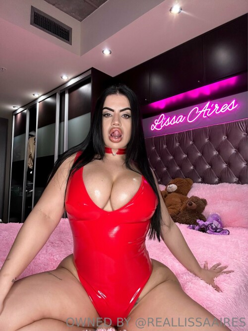 Lissa Aires OnlyFans 17336383797995404cde796136c67