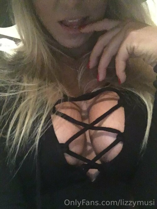 Lizzy Musi OnlyFans 5
