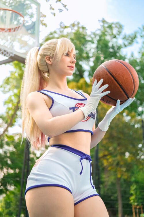 Lola 15b81b622a6977b5d5