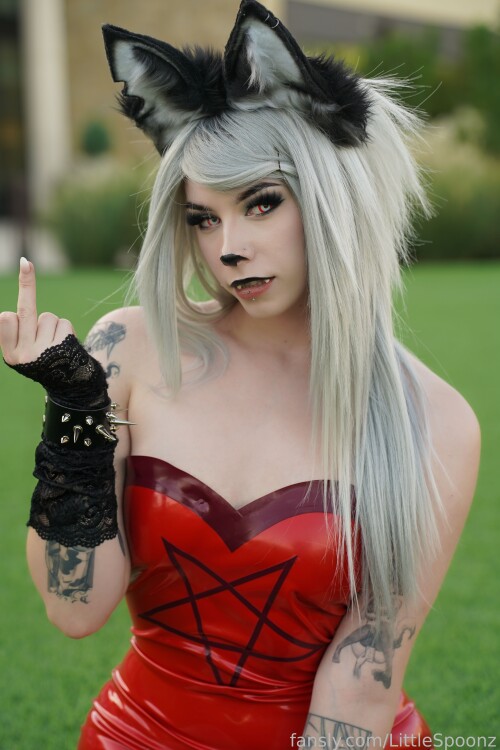 Loona1cb22c30fedebb545