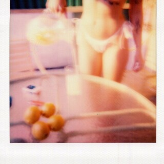 Lottie-Moss-Behind-The-Scenes-Exclusive-034d30b5f56ab13eab