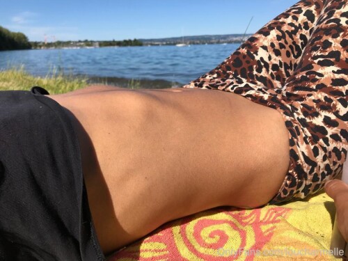 Lou Charmelle OnlyFans 15118e2142ba5dec859d