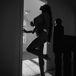 Louisa-Khovanski-32638ca101ff2031e59