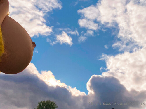 Louisa Khovanski 472c0cee10273696ba8