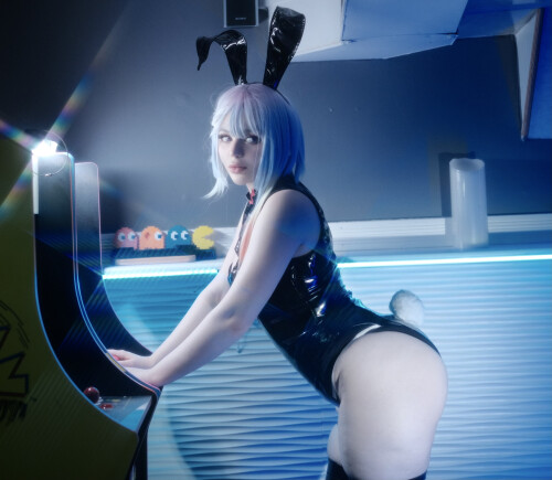 Lucy 18e3302fab7fb4f45d