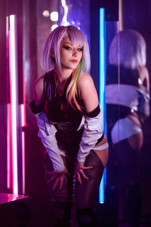 Lucy 3202cc49e147ddb2e