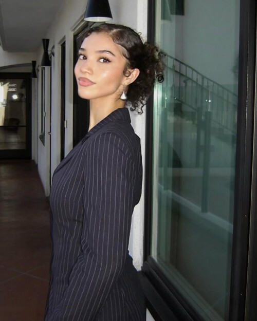 Lumii 20250212 151746147d9549cb1e4773e60