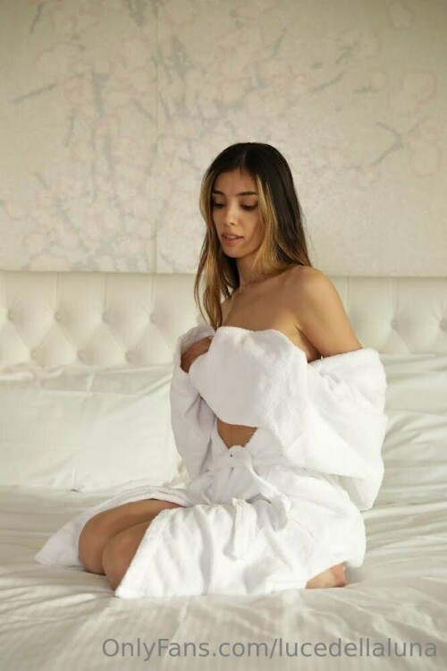 Luna165f5176abd2bd330d