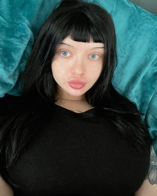 LydiaFawn 1912529166592843873 011dcd7e880e976bfa