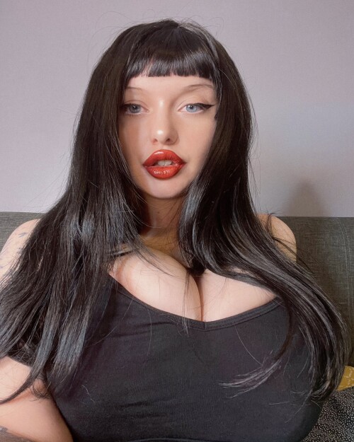 LydiaFawn 1914341030603719121 0316ca99337f3e5b08