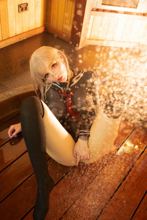 MARCH 90 of 100 vhvgmcYi