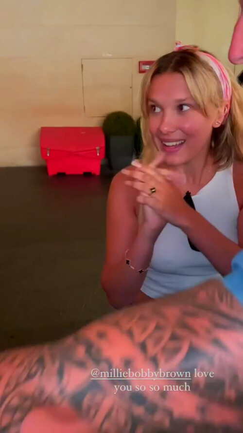 MBB in Paris Video 4.mp4 snapshot 00.09 2022.07.09 17.15.25 