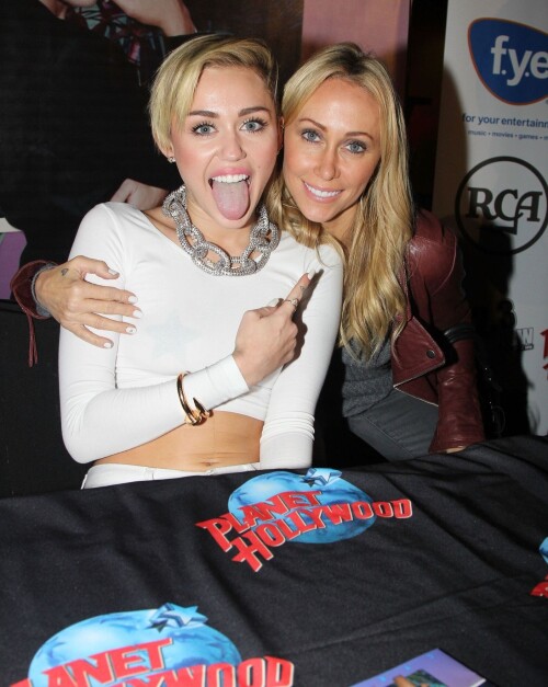 MCNET0017f727163c9f786d53