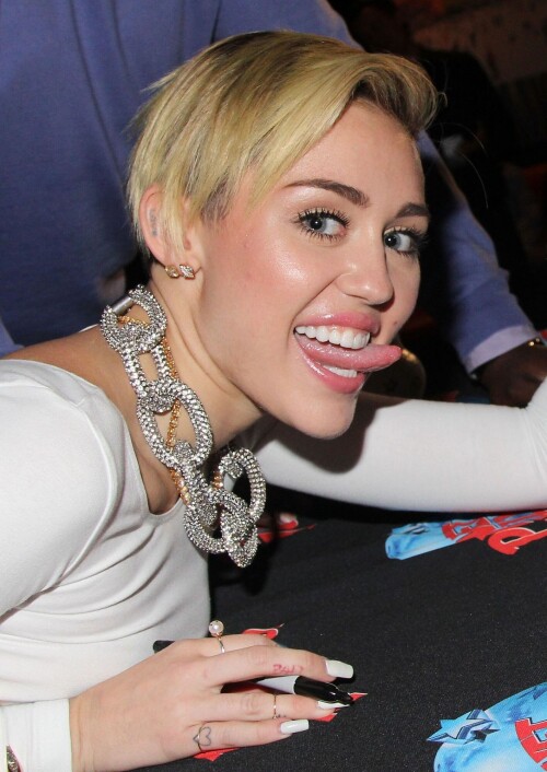 MCNET003228bf15190a68672a