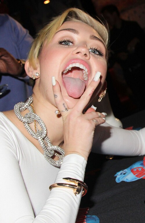 MCNET00477225dfc30f721926