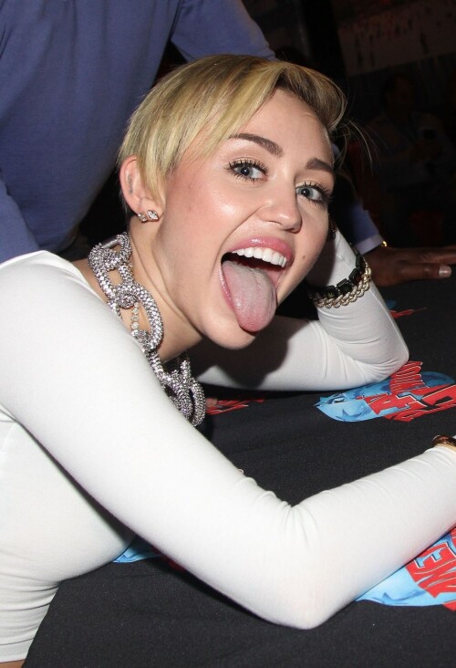 MCNET004999e4ae734d55a2ca