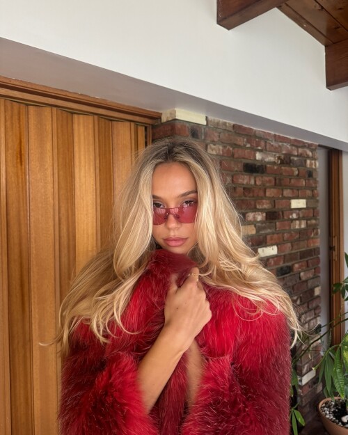 ME11YM0E ob7e3b16d8799777a