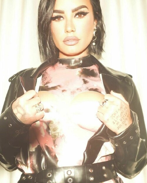 MEOHOX5 o6aa42ee28b08ffc8