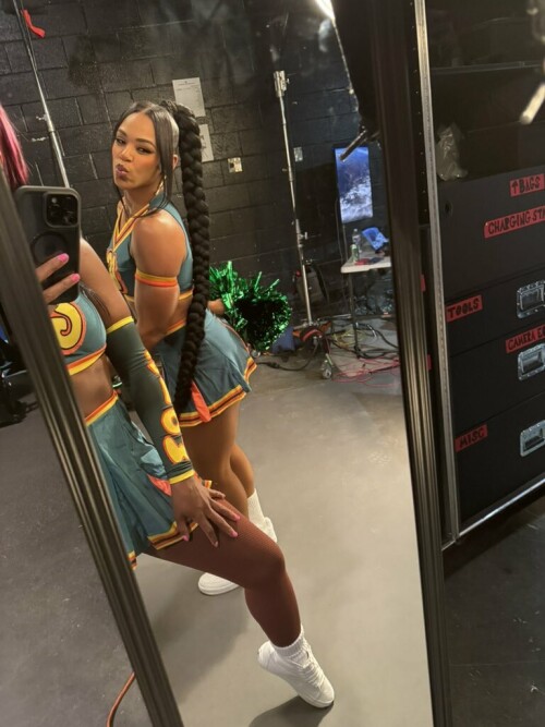 MEZQC9L o1cbcbcad3c07e673