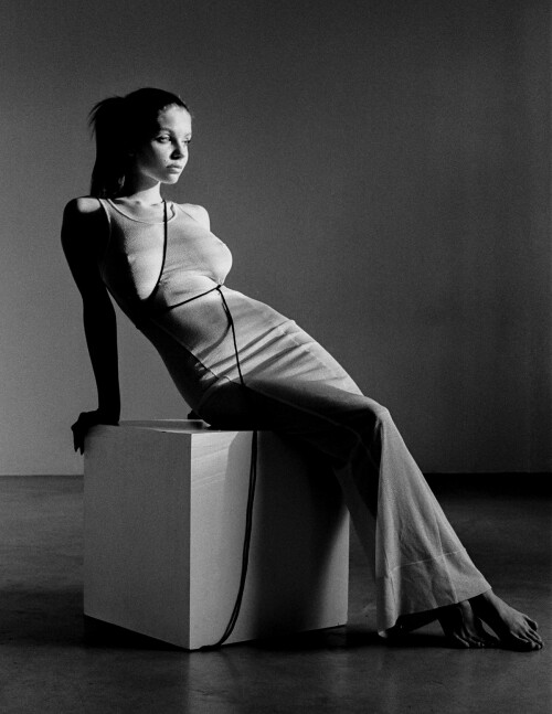 MILA.-Film.Part-2-on-Behance_36