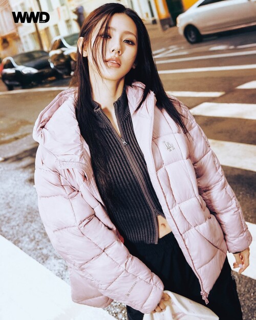 MIYEON for WWD Korea November 2025 Issue documents 720e712a7f0f84c75