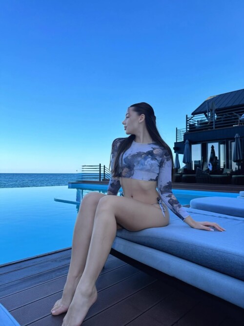 MORECKO 1dce8305b14cc3c66