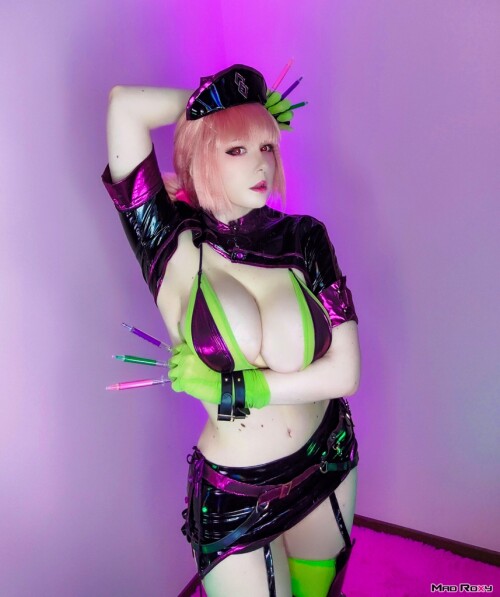 Mad Roxy Nightingale Trick or Treatment 7