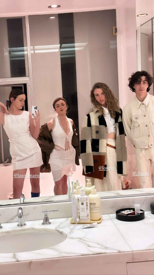 Maisie Williams 3081d8e83d8d03eb1