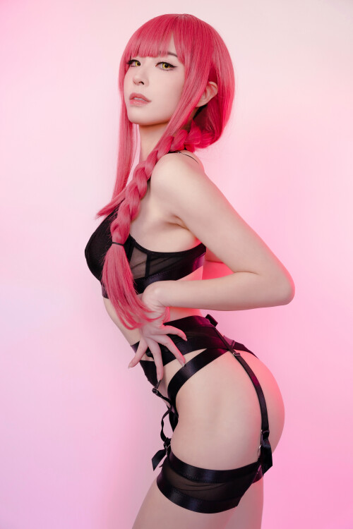 Makima 6e45580ae27c8ff18