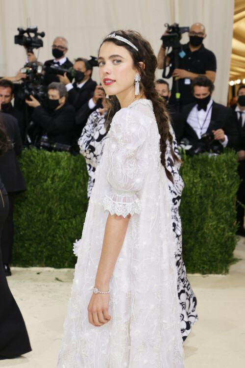 Margaret Qualley 2021 Met Gala Celebrating XTxGg159Crex