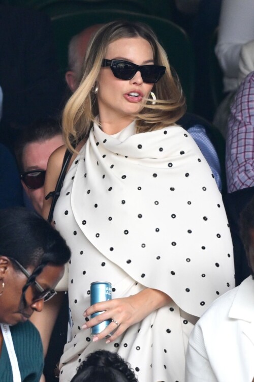 Margot Robbie at Wimbledon in London 07 12 2024 12 75e2968603a07bb2