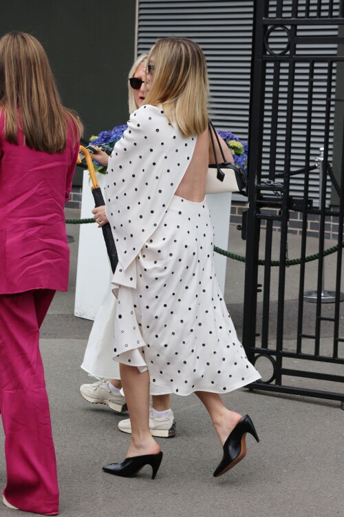 Margot Robbie at Wimbledon in London 07 12 2024 21 fe55302aafa0c7a6