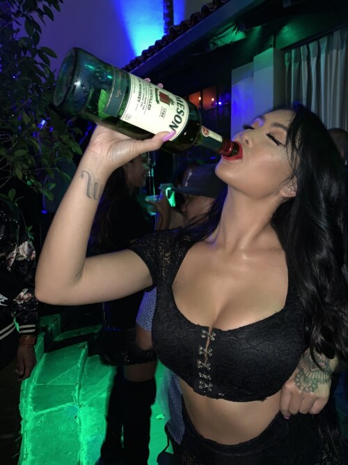 MarieM 26861c4fa692a1286a0