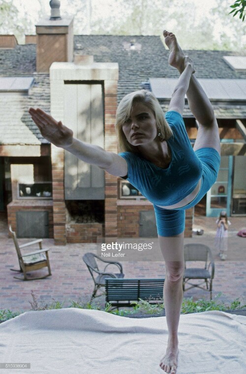 Celebrity: A Day in the Life of Hollywood: Portrait of actor Mariel Hemingway practicing yoga during photo shoot at her home. Santa Monica, CA 5/20/1992CREDIT: Neil Leifer (Photo by Neil Leifer /Sports Illustrated/Getty Images)