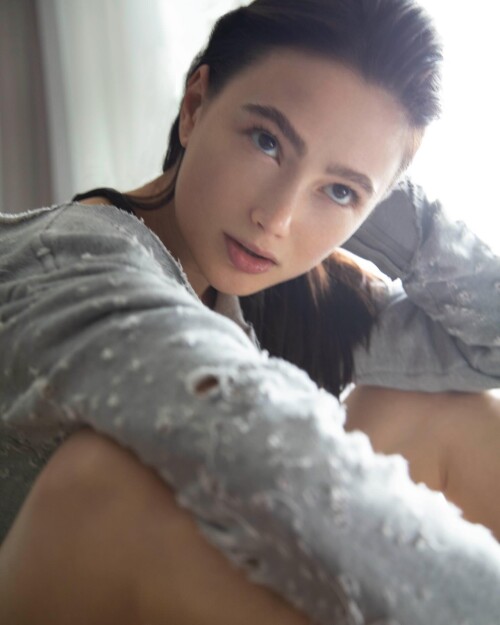 Marina Mazepa 058c4e4380be401631