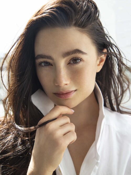 Marina Mazepa 2562414381fcfd9c5