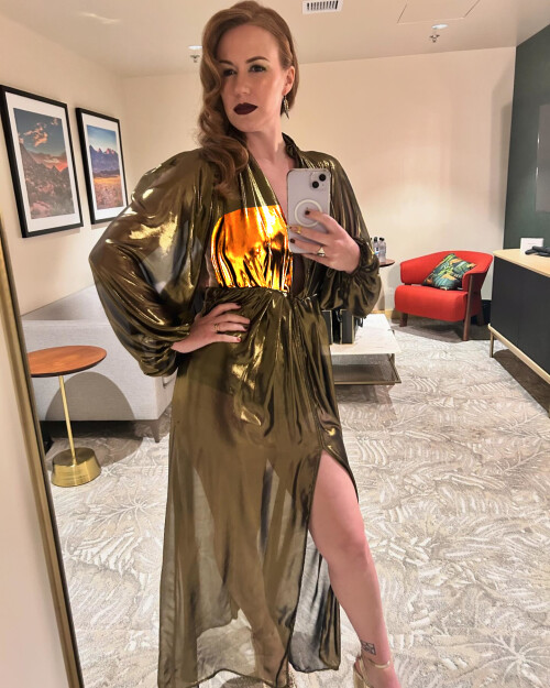 Marisha Ray golden cdd2be0edbfa77da