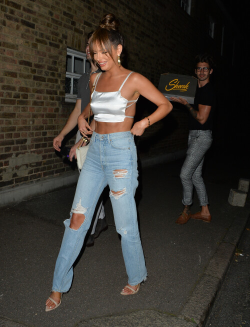 Maura Higgins Feet 52786881aaf1bb1e7b47853